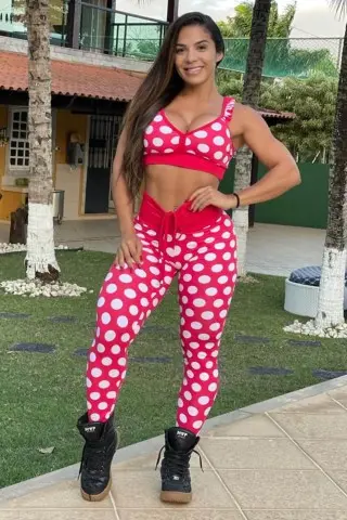 red polkadots set