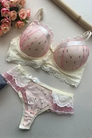 Conjunto Strawberry Chantily