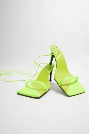 Sandalia Launches Green Mooring Perfume