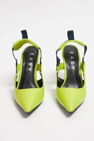 Scarpin Launches Perfume with Elastico