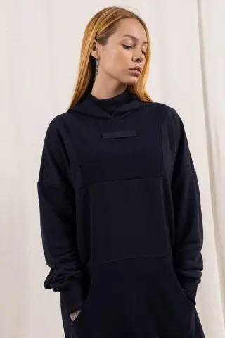 Vestido Recortes Minimal