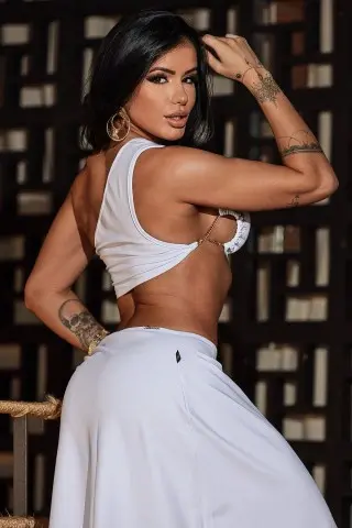 White Skirt Lock Set White Skirt Lock Set