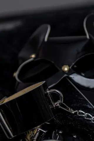 Black Wish Separate Mask Black Wish Separate Mask