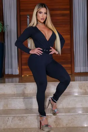 Macacão Scarlert Preto