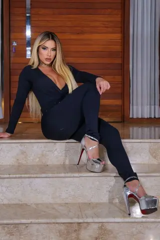 Macacão Scarlert Preto Macacão Scarlert Preto