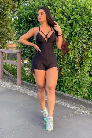 Macaquinho Brocado Preto