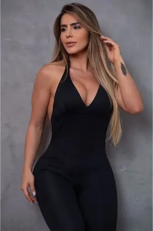 Macacão Pump Up Liso Preto