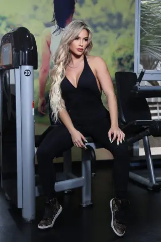 Macacão Pump Up Liso Preto Macacão Pump Up Liso Preto