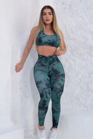 Conjunto Tie Dye Wild Forest c/e