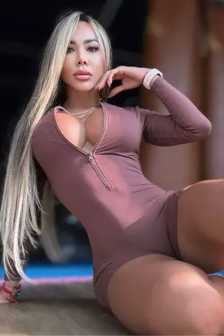 Macaquinho Backline Zip Marrom C/E