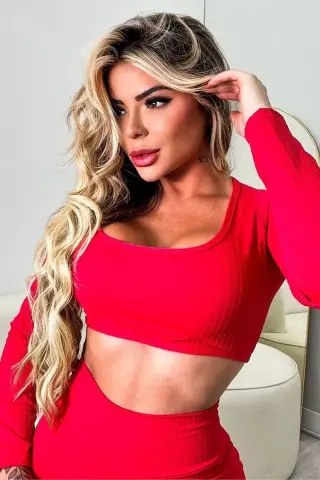 Scarlet Fit Set W/U Scarlet Fit Set W/U