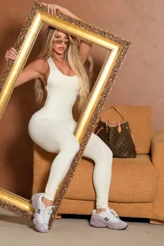 Macacão Starlace Off-White S/E Macacão Starlace Off-White S/E