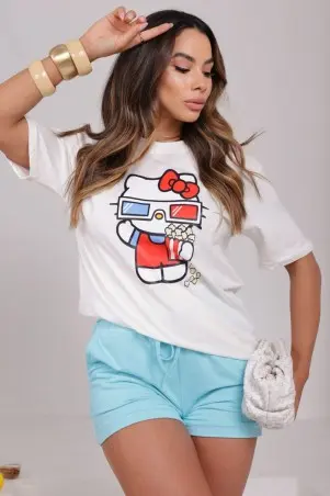 T-Shirts Hello Kitty vai ao Cinema
