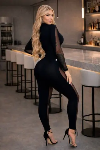 Macacão Letticia Black